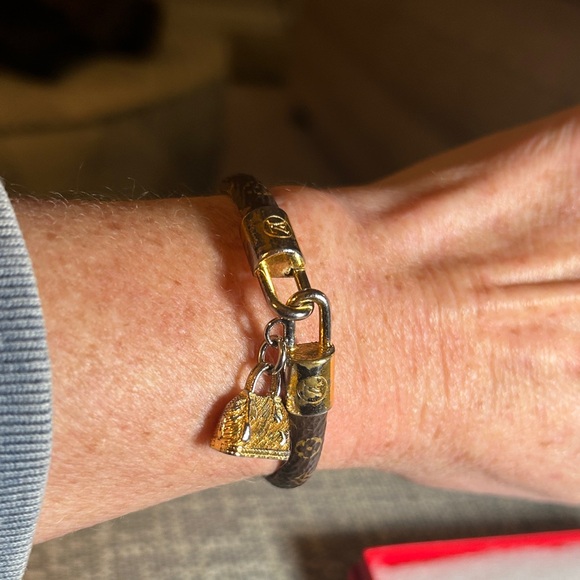 267. Louis Vuitton Monogram Alma Charm Bracelet with COA - Picture 8 of 9